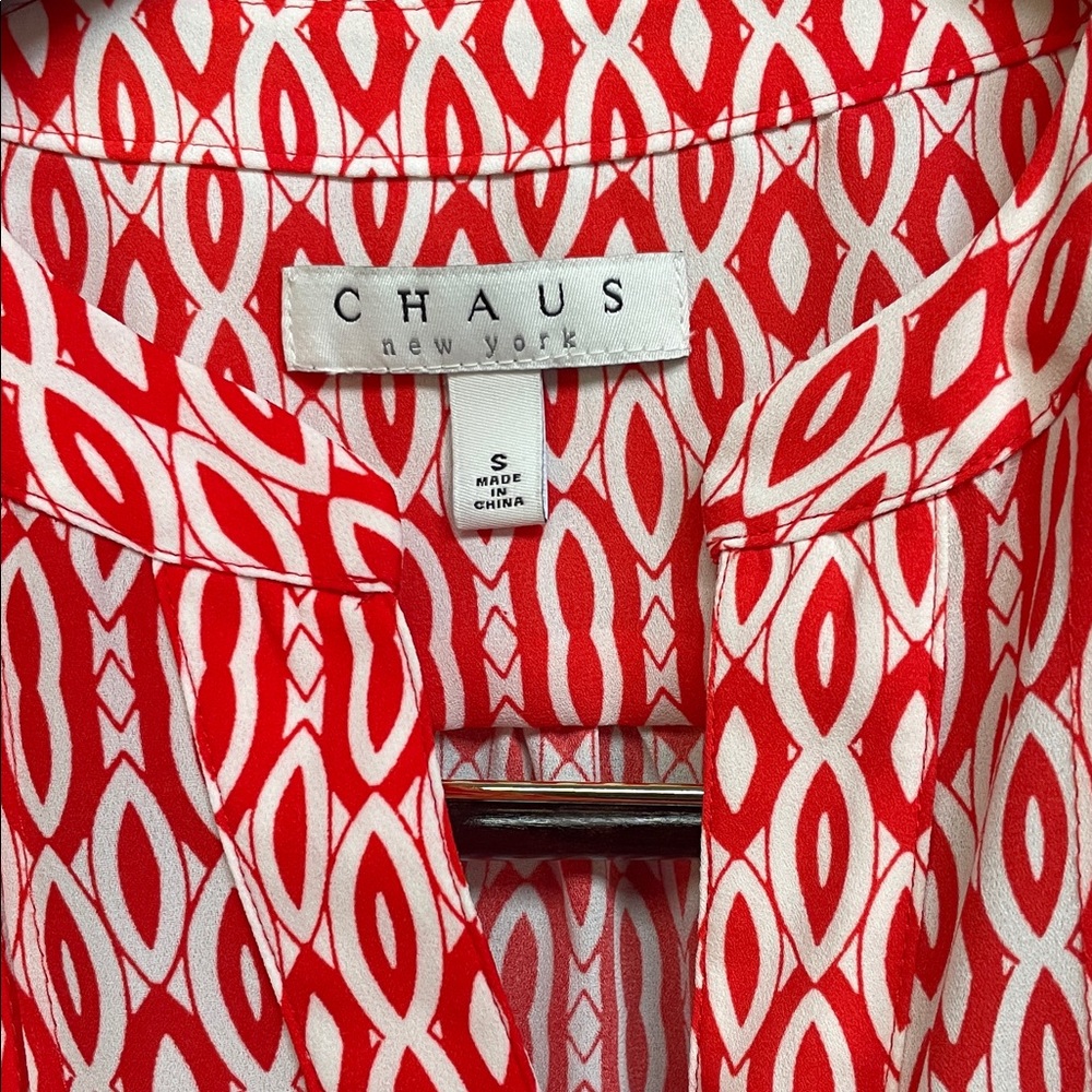 🌹NWT NEON CORAL CLASSIC MCM Pattern Sleeveless BUTTON UP Top 1960’s look